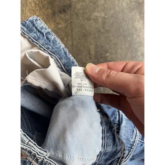 90's LEVIS Dry-Goods Baggy Cargo Jeans 35x29 Skater JNCO Style Patch Pocket - Picture 6 of 11